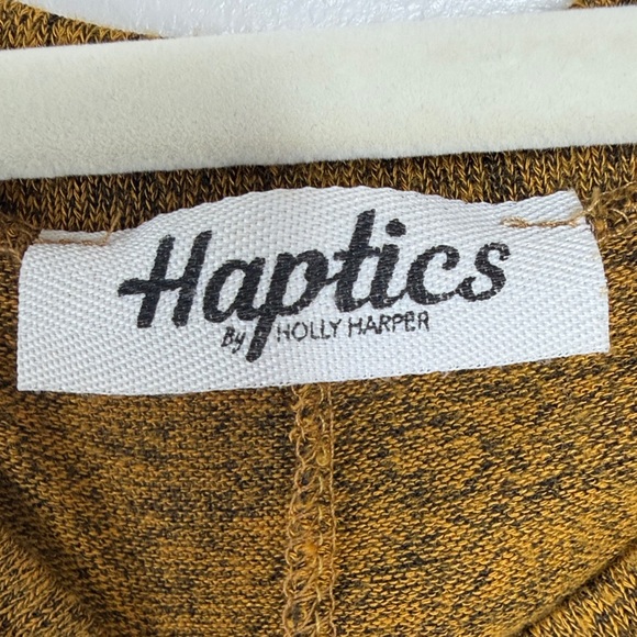 Haptics Mustard Yellow Stretch Blouse Size Small - Picture 8 of 13